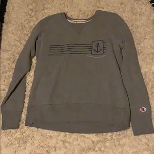 Gray champion pull over